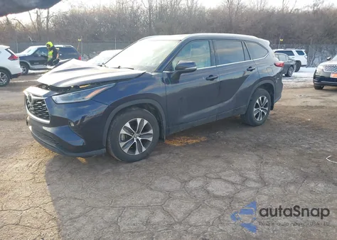 2021 Toyota Highlander Xle from USA, damaged, VIN 5TDGZRBH2MS076771